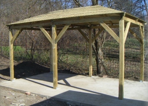 Základ boxu pro dva koně - menší